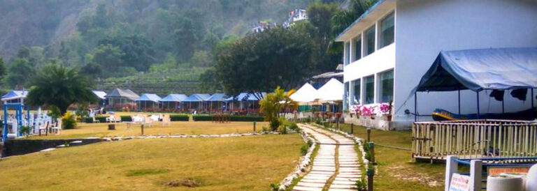Comparison: Hotel Stay vs Camping in Rishikesh – What’s Right for You?